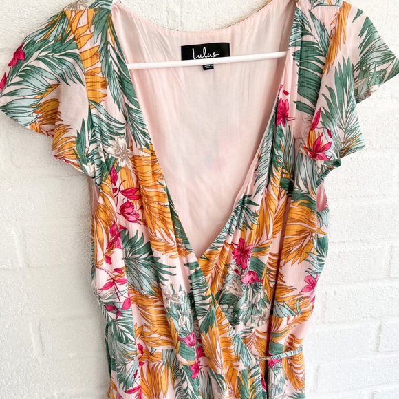 Lulus Tropical Floral Print Ruffle Hem Wrap Dress Size XL - Picture 4 of 9